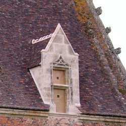 Lucarne de manoir XVe siècle