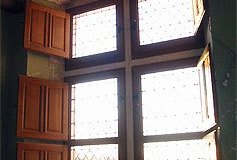 Fenêtre à meneau de manoir XVe siècle