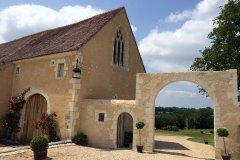 Porche et porte piétonne du XVe siècle